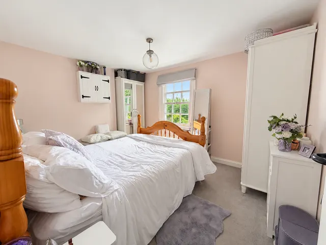 The Street, Appledore, TN26, photo 3