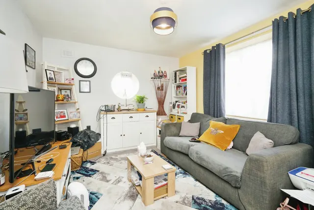 Masefield Drive, Bolton, photo 1