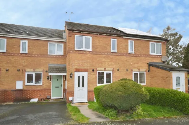 Vicarage Gardens, Swadlincote, Derbyshire, DE11, photo 1