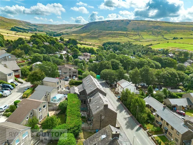 Sam Road, Diggle, OL3, photo 3