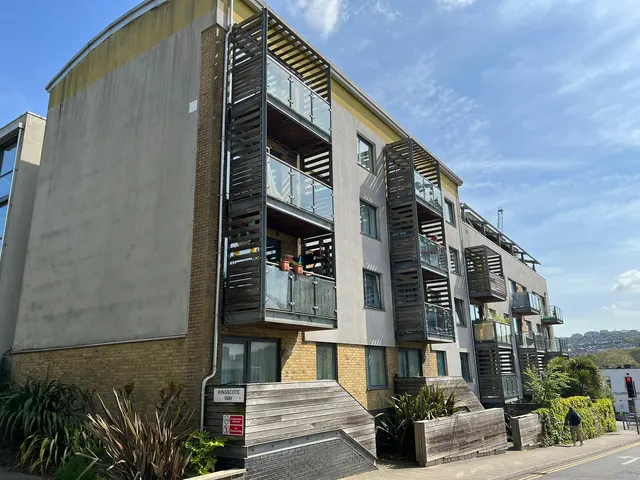 Kingscote Way, Brighton, photo 1