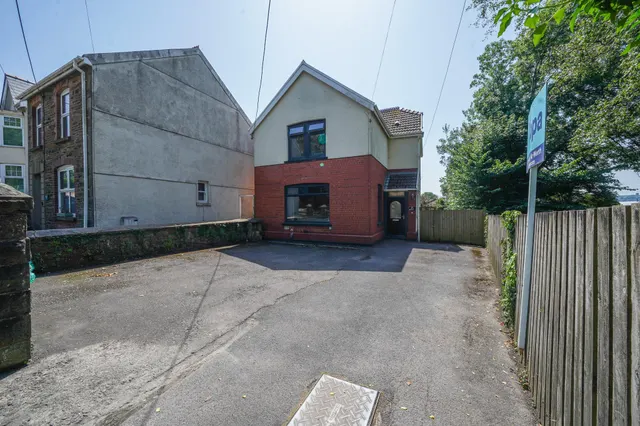 Glebe Road, Swansea, SA4, photo 2