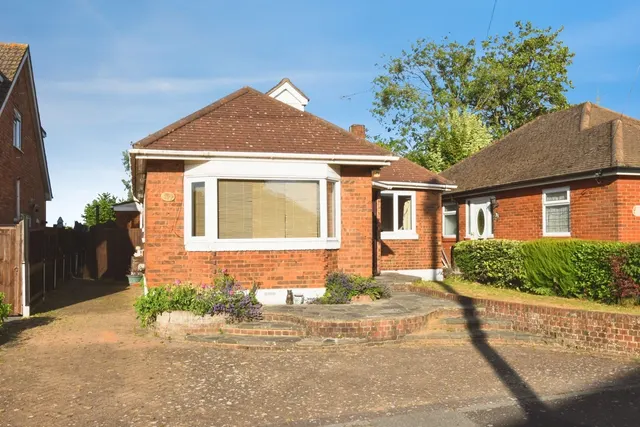 Rushdene Road, Brentwood, Essex, CM15, photo 1