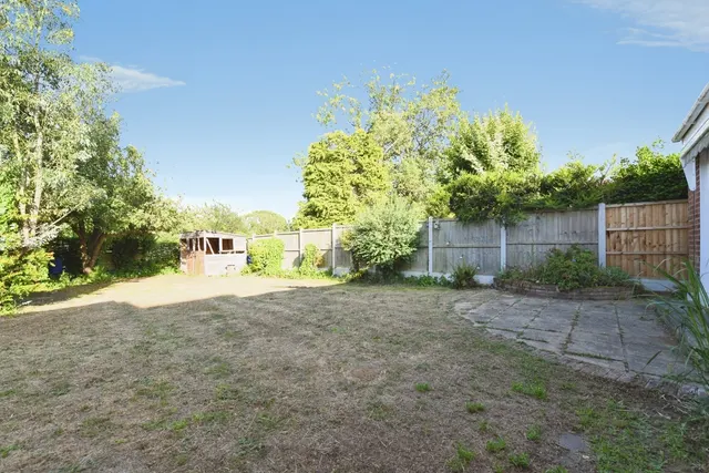 Photo 2 — Rushdene Road, Brentwood, Essex, CM15