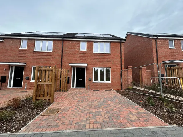 3 bedroom house, Brass Lane, Birmingham, B16