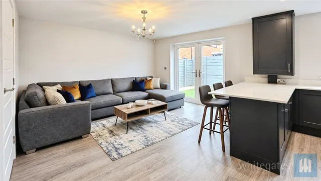 Hebble Court, Thornhill Lees, WF12, photo 3