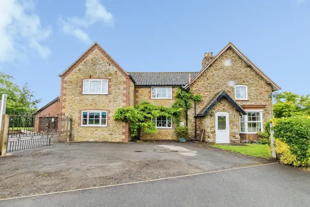 Sixhills Road, North Willingham, Market Rasen, photo 1