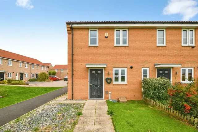 Jubilee Walk, Yarm, TS15, photo 1