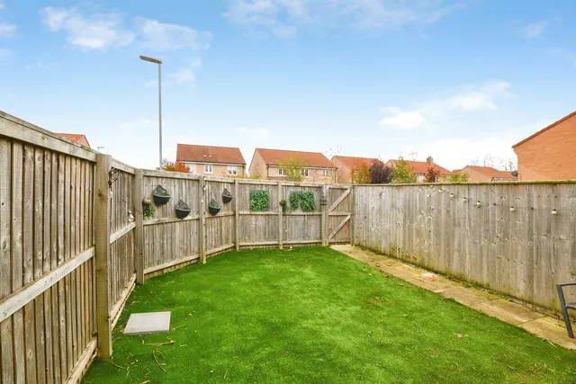 Jubilee Walk, Yarm, TS15, photo 2