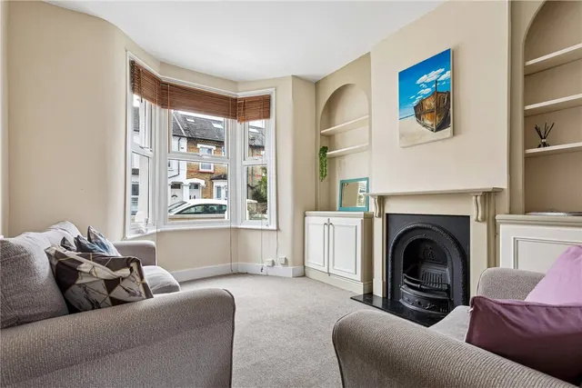 Graveney Road, London, SW17, photo 1