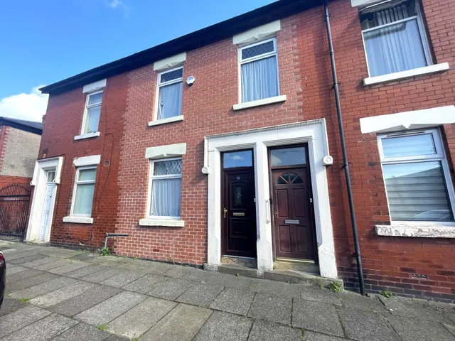 Dodgson Road, Preston, Lancashire, PR1 5HL, photo 1