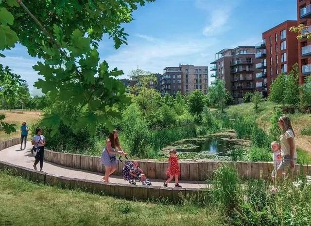 Pegler Square, Kidbrooke Village, SE3, photo 1