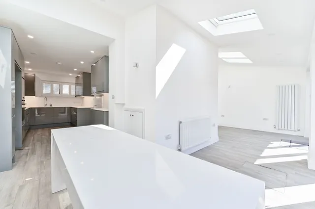 73 Castle Road, London, photo 1