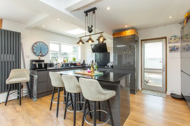 Russell Drive, Whitstable, CT5, photo 3