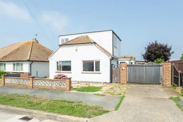 Russell Drive, Whitstable, CT5, photo 1