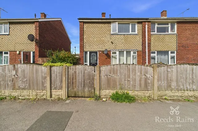 Poplar Grove, Knottingley, West Yorkshire, WF11, photo 1