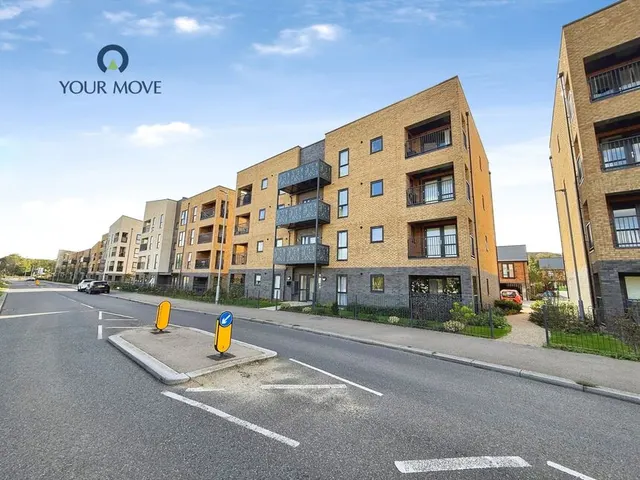 Tiltman Avenue, Greenhithe, DA9, photo 1