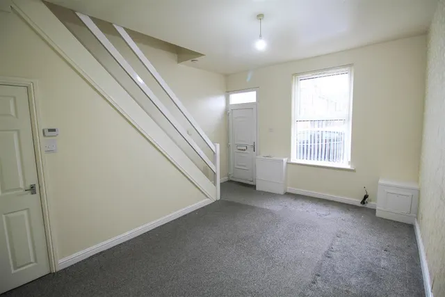 Rutland Street, Ashton-Under-Lyne, photo 2