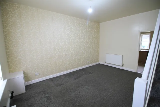 Rutland Street, Ashton-Under-Lyne, photo 3
