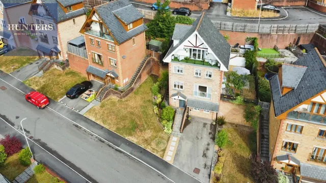 Gerddi Ty Bryn, Pencoed, CF35, photo 1