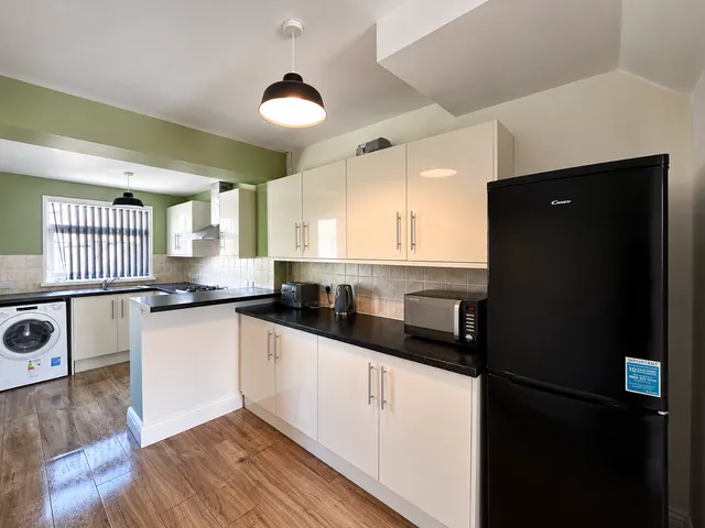 Ty Isaf Park Crescent, Risca, NP11, photo 3