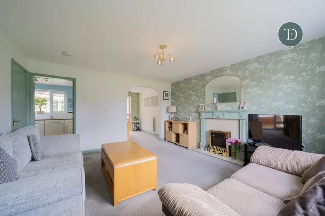 Photo 2 — Barry Close, Stanney Oaks, CH65 9HR