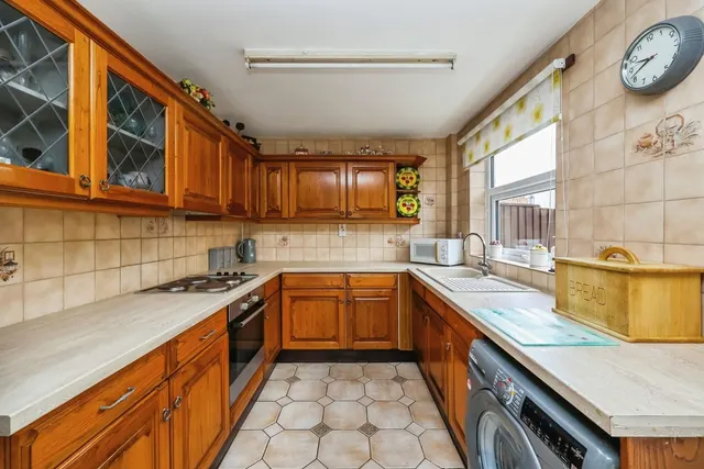 Photo 3 — Dunholme Close, Nottingham, Nottinghamshire, NG6