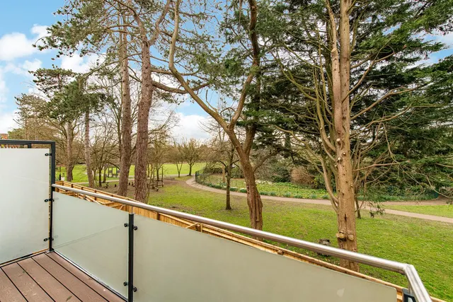 Polebarn Road, Trowbridge, BA14, photo 2