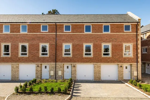 Polebarn Road, Trowbridge, BA14, photo 1