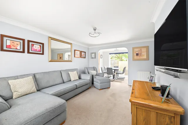 Dean Way, Aston Clinton, HP22, photo 3