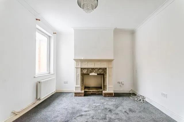 West End Road, Swindon, SN3, photo 3