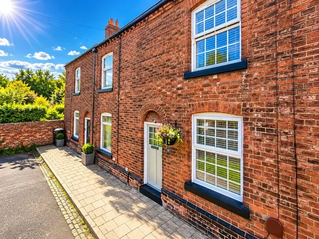 Churton Street, Chester, CH3, photo 1