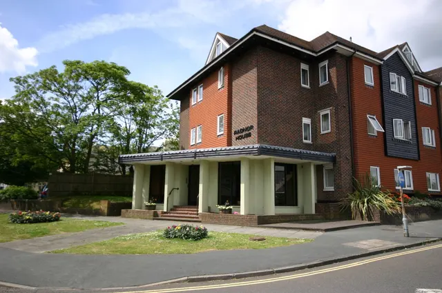 Harlands Road, Haywards Heath, RH16, photo 1