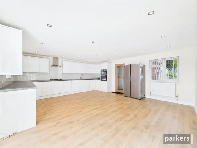 Hurst Park Road, Twyford, RG10, photo 2