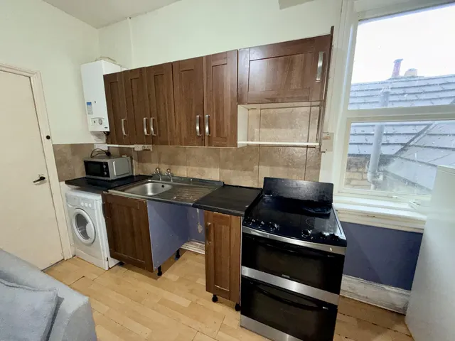 Riseholme Road, Lincoln, LN1, photo 3