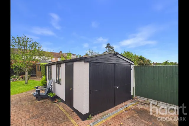 Purbeck Road, Hornchurch, RM11, photo 3
