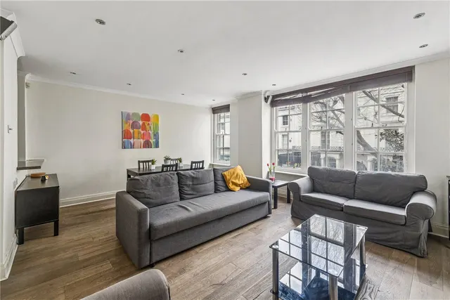 Queens Court, Queensway, W2, photo 1