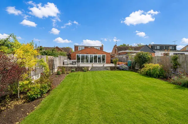 Photo 2 — Wordsworth Road, Shakespeare Gardens, Rugby, Warwickshire, CV22 6HY