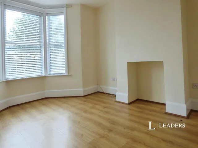 New Road, Littlehampton, BN17, photo 3