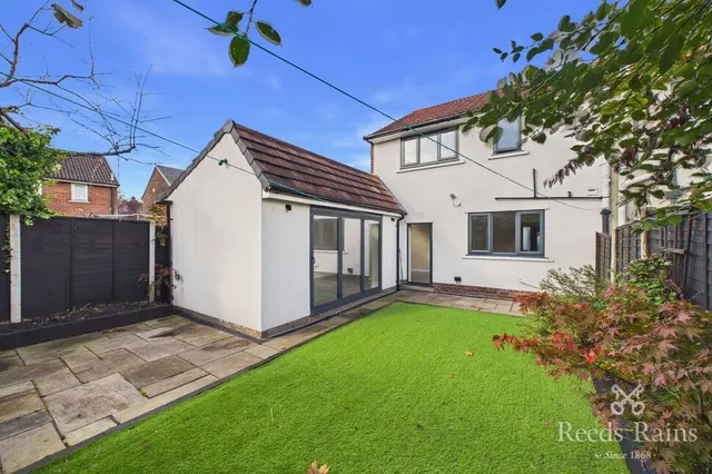 Haughton Close, Woodley, SK6, photo 3
