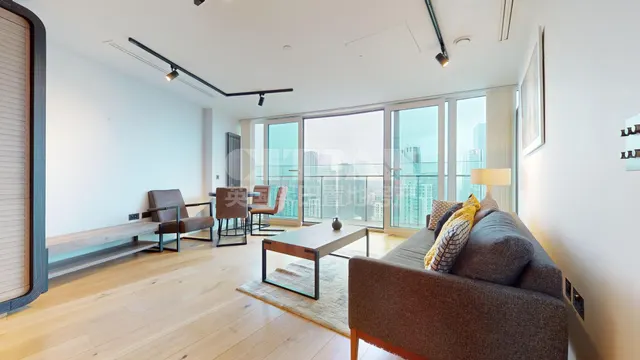 Arena Tower, Crossharbour Plaza, E14, photo 2