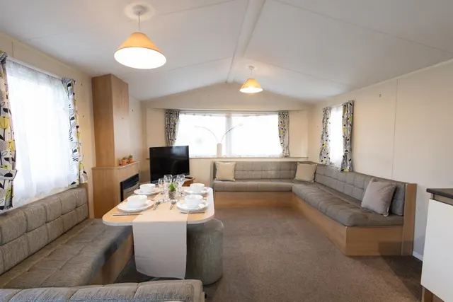Willerby Mistral, Minster On Sea, ME12, photo 2