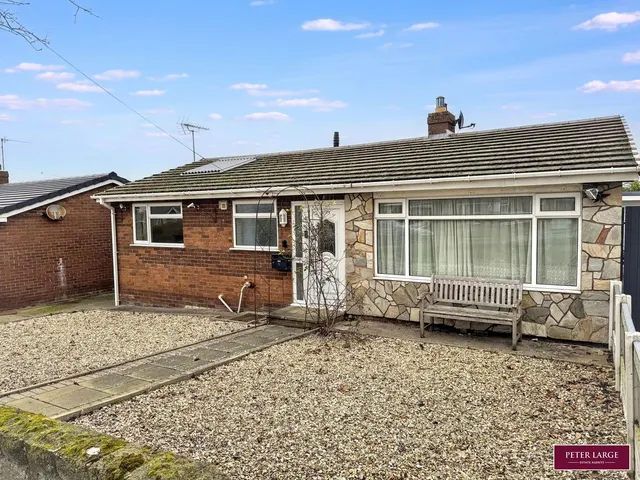 Ffordd Onnen, Prestatyn, Denbighshire, LL19 9HY, photo 1