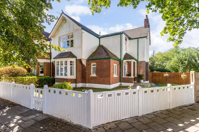 Wilmington Avenue, London, W4, photo 1