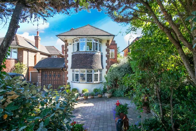 Forest Edge, Buckhurst Hill, IG9 5AE, photo 1