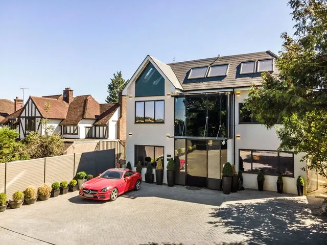 Waggon Road, Barnet, EN4 0HL, photo 1