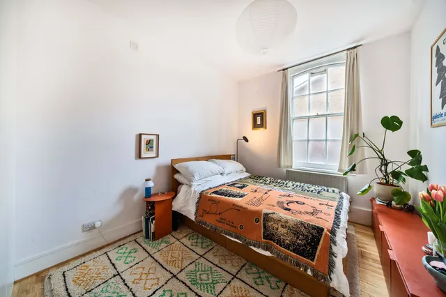 Photo 2 — Flat 1 Block O, Peabody Estate, Camberwell Green, London
