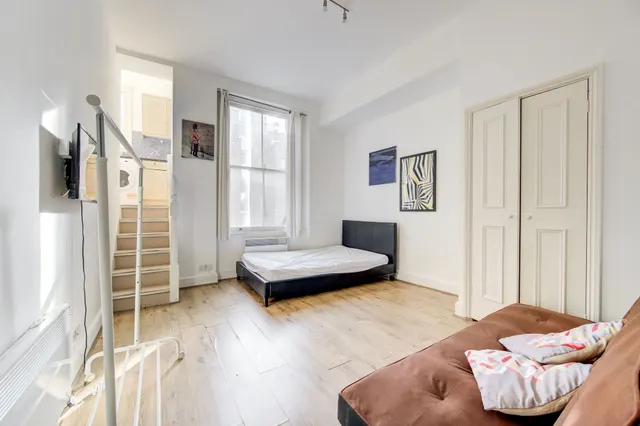 Flat 11, 6 Collingham Place, London, photo 1