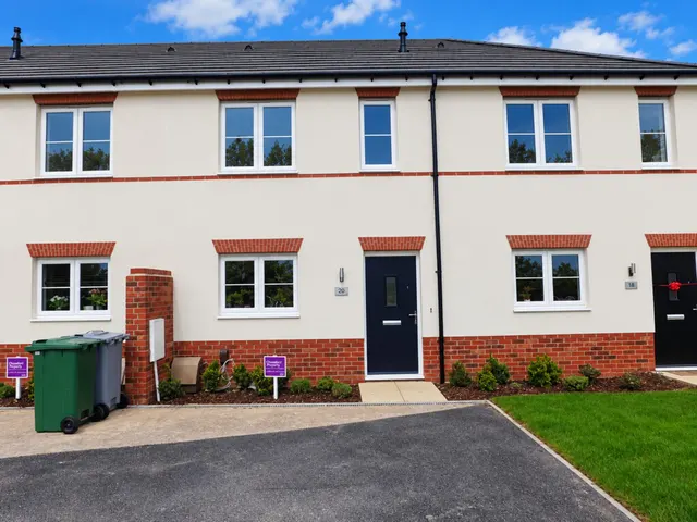 Rosebay Gardens, Kings Clipstone, NG21, photo 1
