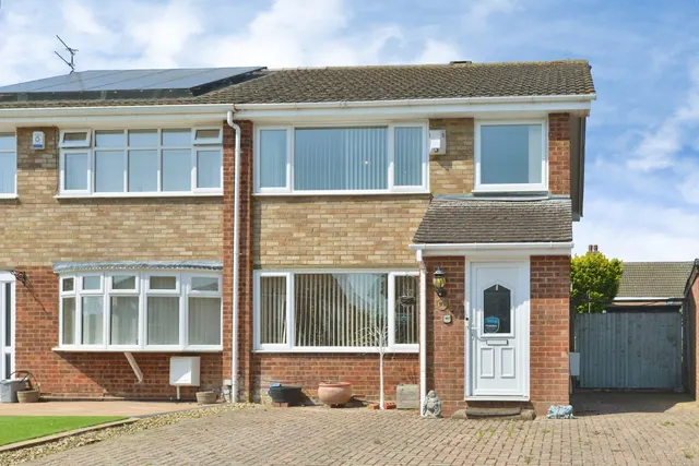 Elm Drive, Deanshanger, Buckinghamshire, MK19, photo 1